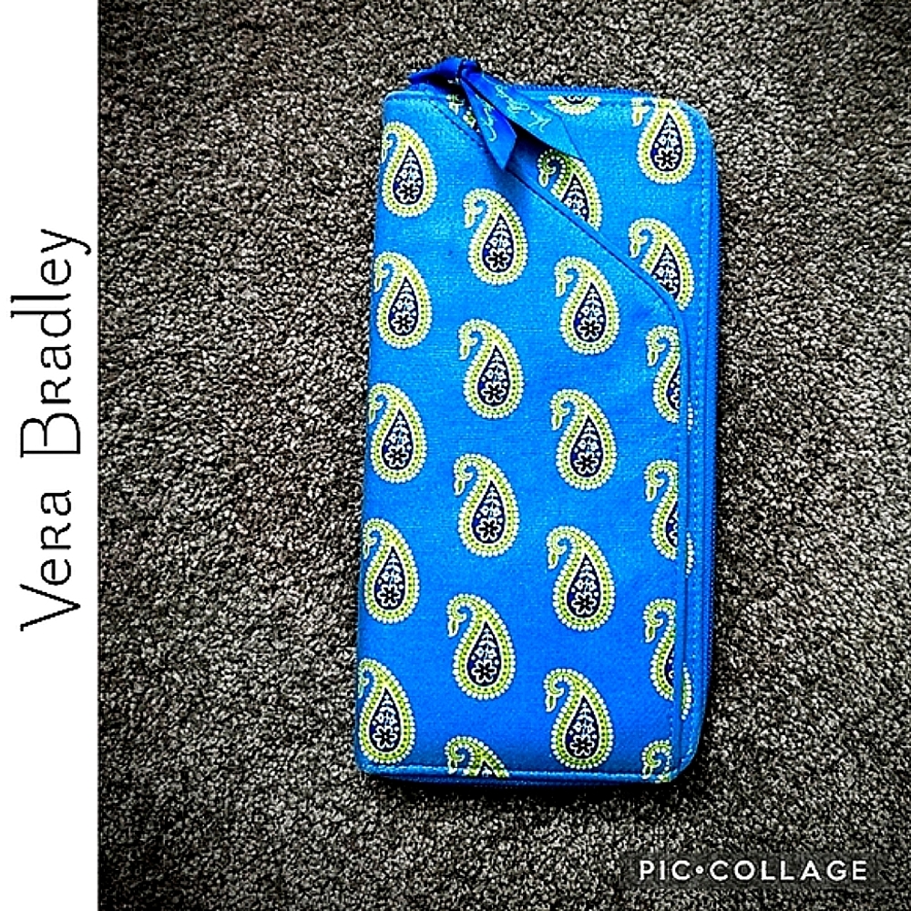 Travel Wallet - Vera Bradley